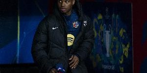 世体：为迅速恢复竞技状态，法蒂聘请了一名私人教练进行额外加练