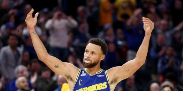pg游戏-34岁库里升级！重回180俱乐部 比全票MVP赛季更狠