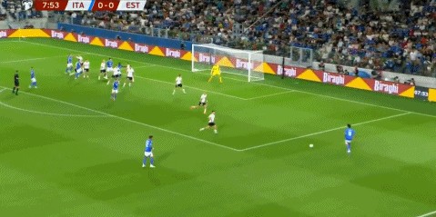 pg电子游戏-世欧预半场：波利塔诺、雷特吉造险，意大利暂0-0爱沙尼亚