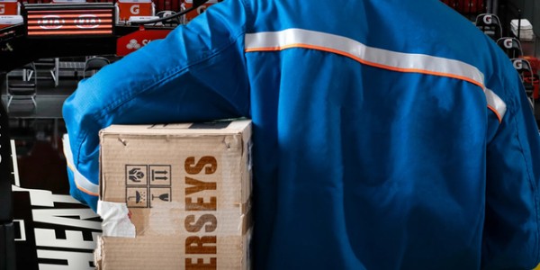 曾贱卖詹姆斯球衣！热火安保盗窃案宣判：3年监禁+赔偿190万美元