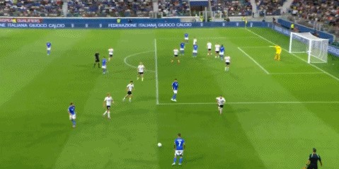 pg电子游戏-世欧预半场：波利塔诺、雷特吉造险，意大利暂0-0爱沙尼亚