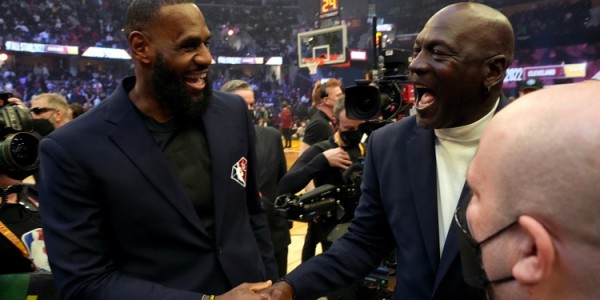 名人堂外接手欧文：场上的GOAT是乔丹 场下的GOAT是詹姆斯